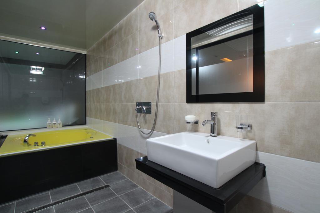 Hotel Well Busan Buitenkant foto