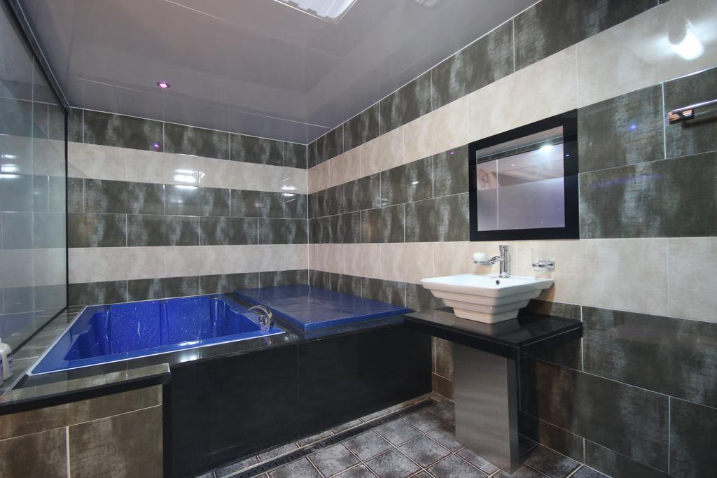 Hotel Well Busan Buitenkant foto